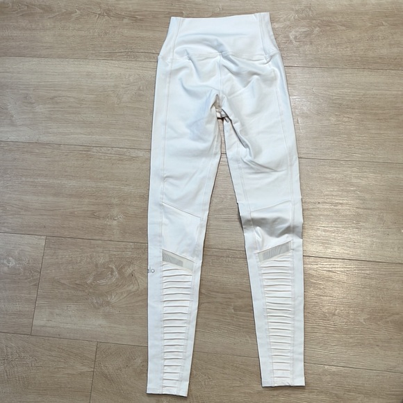 ALO High-Waist Moto Legging WHITE SIZE XS NEW. 0658 - Picture 5 of 7